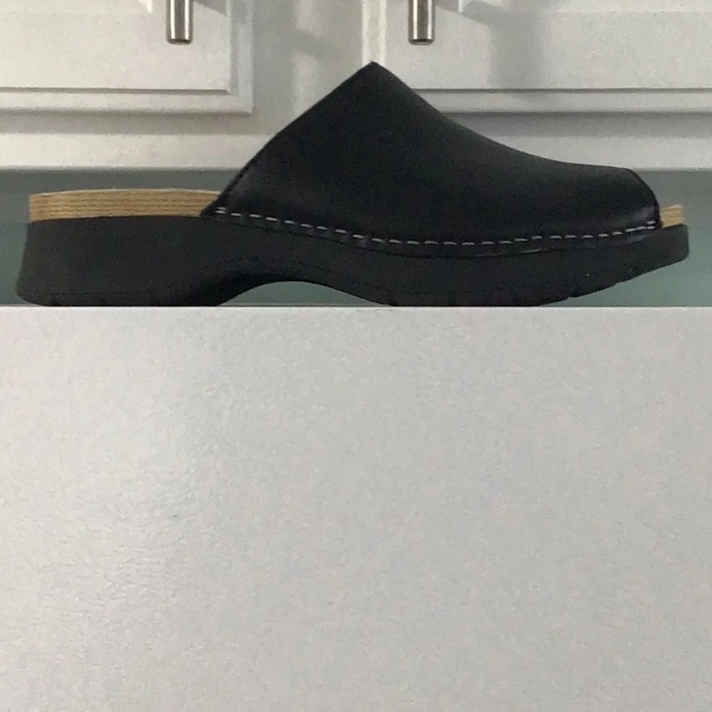 Dansko Ravyn Nappa Black NWOB Leather Slip On Sandals Size 10(40)